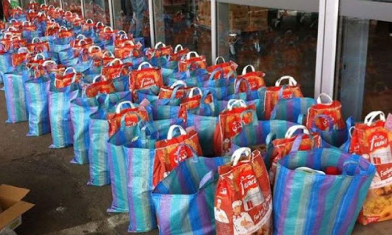 تخصيص مساعدات غذائية لدعم رواد الحلقة بساحة جامع الفناء في ظل حالة الطوارئ الصحية