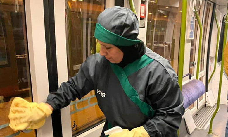 تدابير جديدة للنقل بالترامواي في البيضاء للحماية من فيروس كورونا