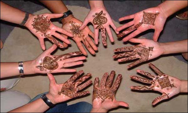 نماذج للنقش المغربي بالحناء