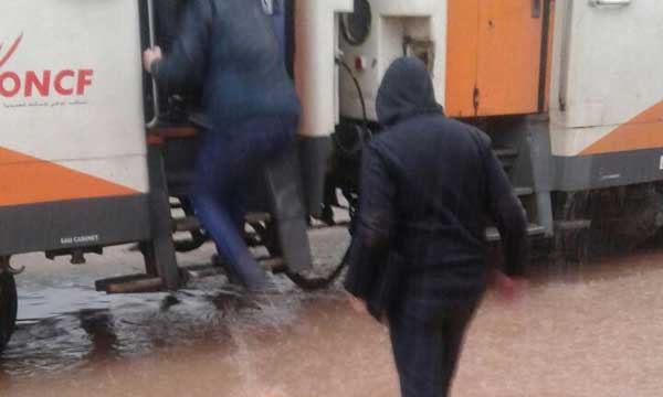 تعليق رحلات القطار بين البيضاء والقنيطرة