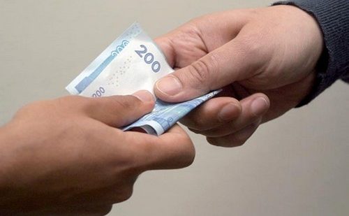 تقرير: معدل مكالمات التبليغ عن الرشوة يبلغ 100 مكالمة يوميا