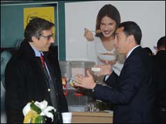 خبراء التغذية يؤكدون ضرورة المحافظة على وجبة الفطور خبراء التغذية يؤكدون ضرورة المحافظة على وجبة الفطور