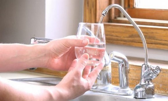 خبير مائي يعتبر التزام المواطنين بإجراءات مواجهة ندرة المياه واجبا وطنيا