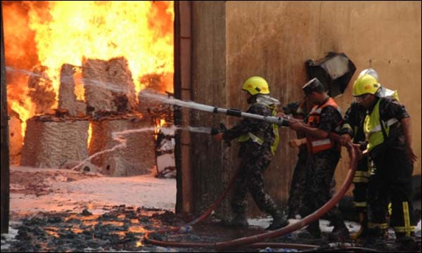 خسائر كبيرة في حريق بمستودع جماعة أبي الجعد