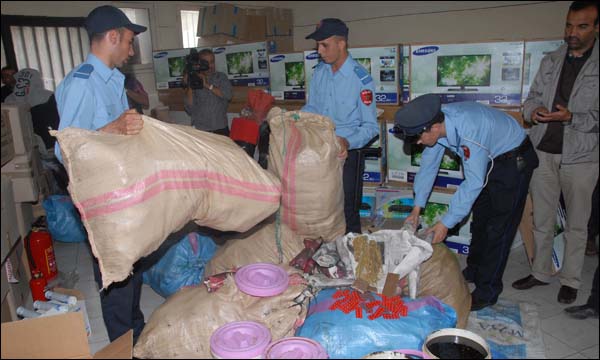 حجز كمية من المخدرات (أرشيف)