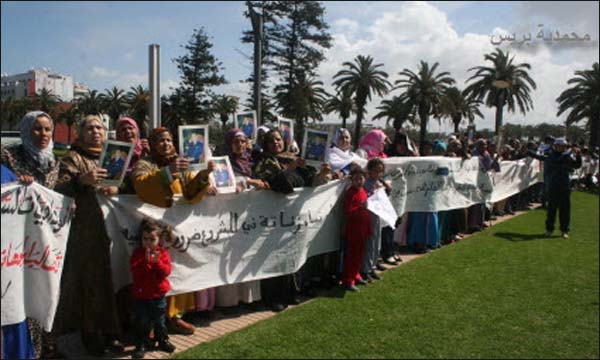 سكان دور الصفيح بالمحمدية يحتجون ضد الإفراغ