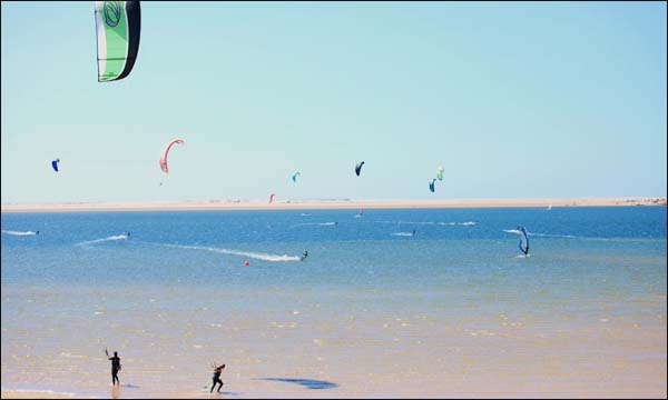 شاطئ مدينة الداخلة المغربية