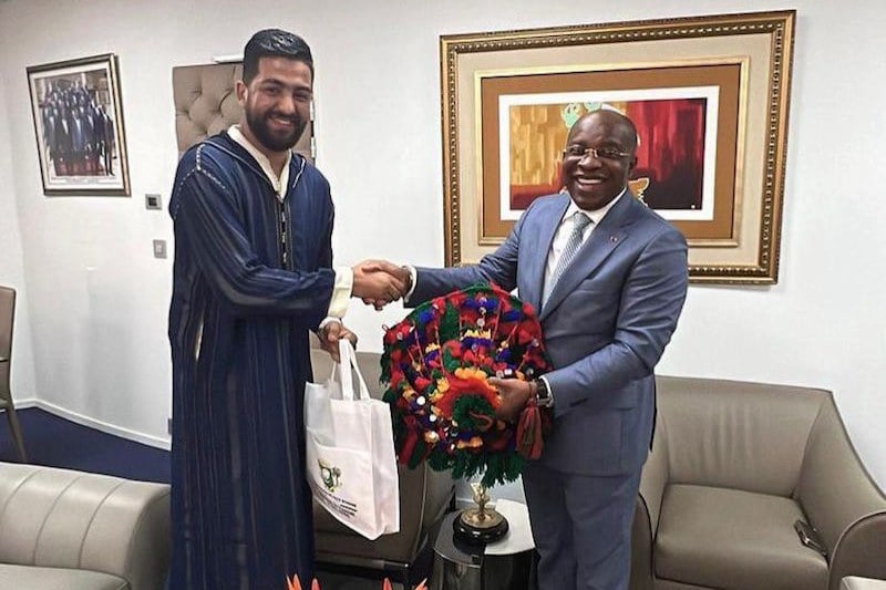 صابر الشاوني يحظى بتكريم الإيفواريين صابر الشاوني يحظى بتكريم الإيفواريين