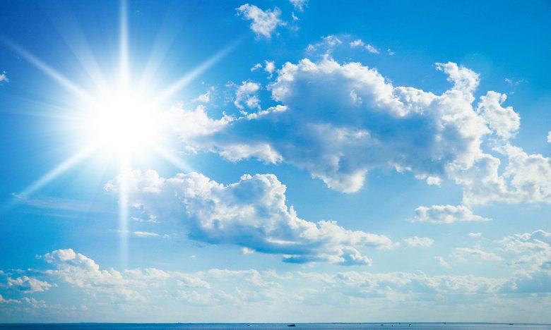 طقس حار وهبوب رياح قوية ابتداء من اليوم الثلاثاء