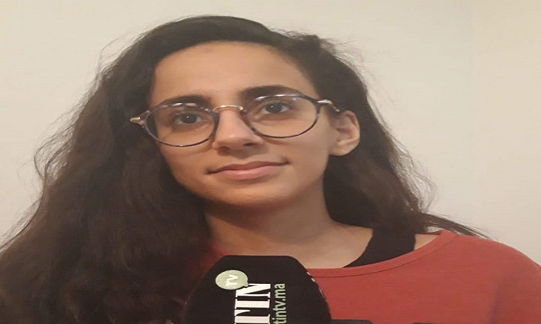 طنجة: قضاء 3 ساعات في قاعة الامتحان بالكمامة والقناع الواقي أمر "مرهق ومتعب"