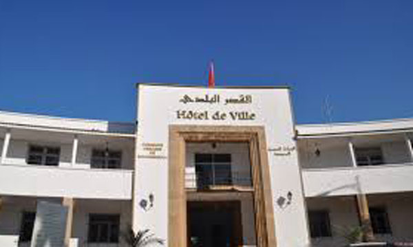 عامل عمالة المحمدية يحل محل رئيس المجلس البلدي في دورة أكتوبر