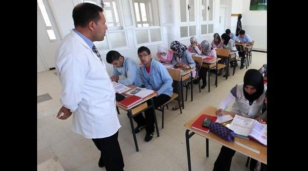 عقوبات في حق أطر تربوية بسبب تكليف تلميذ بغسل سيارة أستاذ بإنزكان