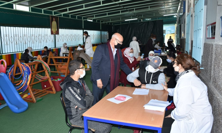 علي رضوان يدعو إلى استفادة الأطر التربوية المختصة من عملية التلقيح ضد كوفيد -19