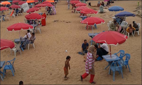 'عين الذئاب'.. رحلة الصيف المنعشة للبيضاويين