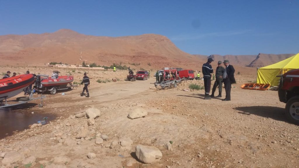 فاجعة الرشيدية: سائق الحافلة يسلم نفسه بعد فراره والعثور على جثث 3 من المفقودين