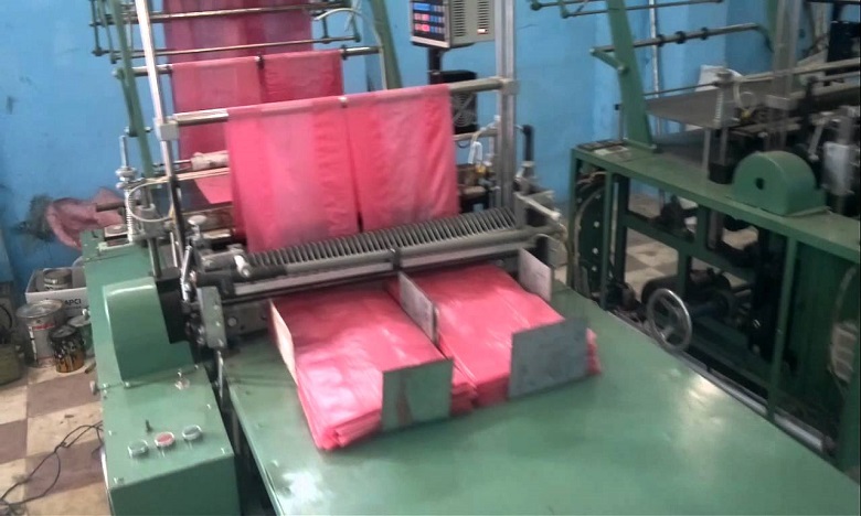 مداهمة مستودع لصنع الأكياس البلاستيكية بالجديدة