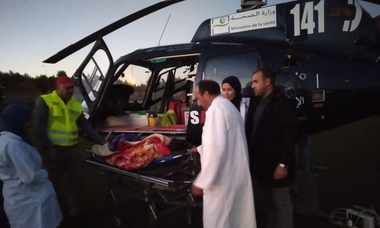 مروحية طبية تنقل امرأة في حالة صحية حرجة من جماعة قروية إلى مستشفى أزيلال