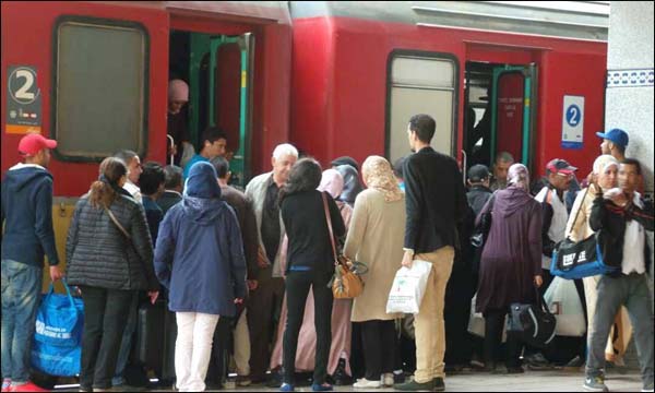 مسافرون يمنعون قطارا من الإقلاع بابن جرير بسبب الاكتظاظ