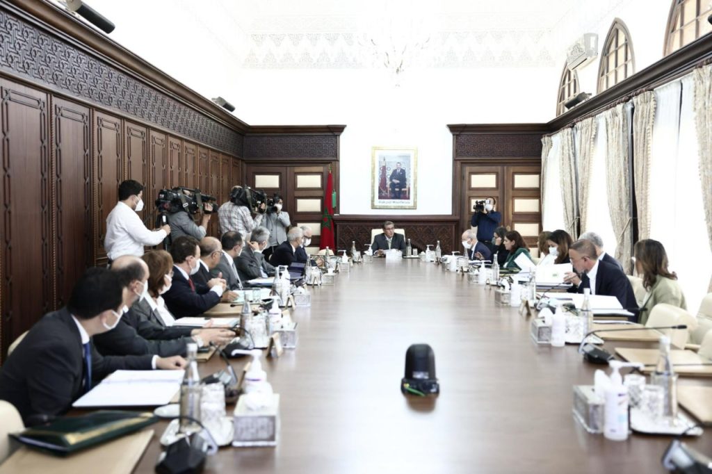 مشروع مرسوم جديد للنظام الأساسي العام للوظيفة العمومية يهم الموظفين الملحقين