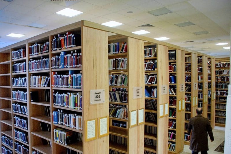 مكتبة "آل سعود" تعزز رصيد "الدوريات"