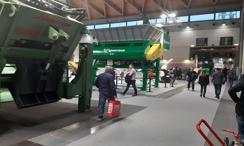 ممثلو بلديات مدينتي طنجة وطاطا وقطاع خاص بمعرض إيكومندو إيطاليا