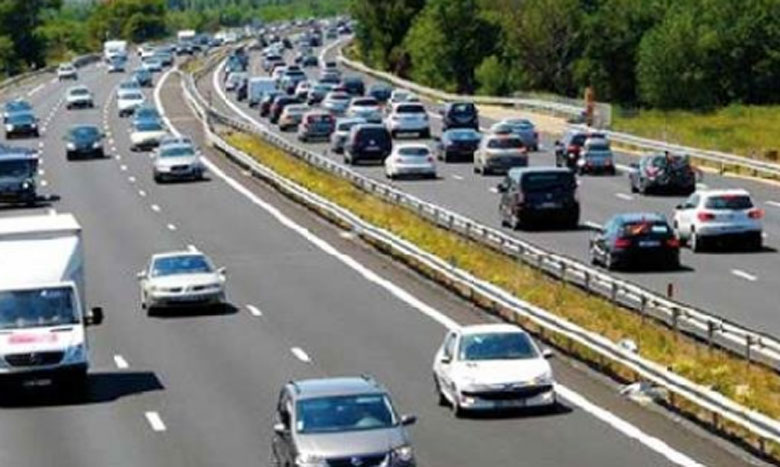 وزارة التجهيز والنقل: بطائق الإذن بكافة أصنافها ستظل سارية الصلاحية إلى غاية فاتح يوليوز المقبل