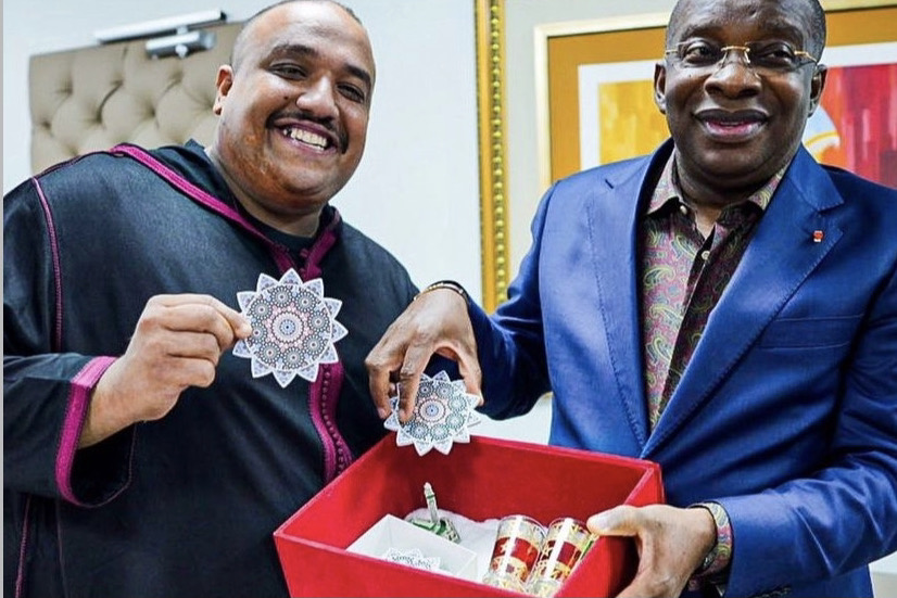 وزير السياحة في كوت ديفوار يكرم الزبير هلال وزير السياحة في كوت ديفوار يكرم الزبير هلال