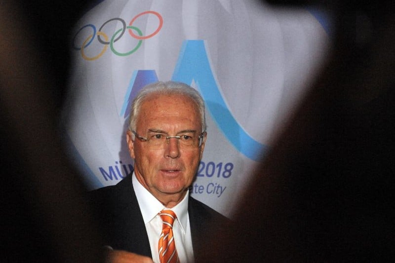 وفاة أسطورة كرة القدم الألمانية بكنباور