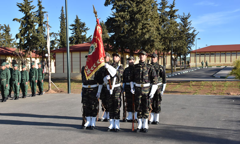3400 مجند ومجندة يؤدون قسم الخدمة العسكرية بمركز التكوين بالحاجب