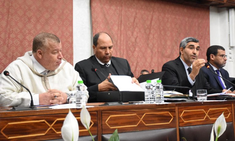 98 مليار لتدبير القطاع ..المجلس الجماعي للدار البيضاء يصادق بالإجماع على عقود تدبير قطاع النظافة