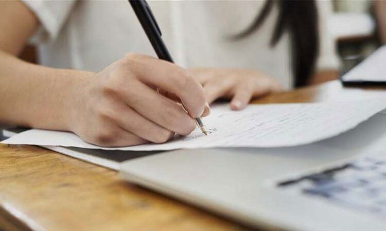 آباء وأولياء التلاميذ يطالبون بتحيين الأطر المرجعية الخاصة بامتحانات الباكلوريا