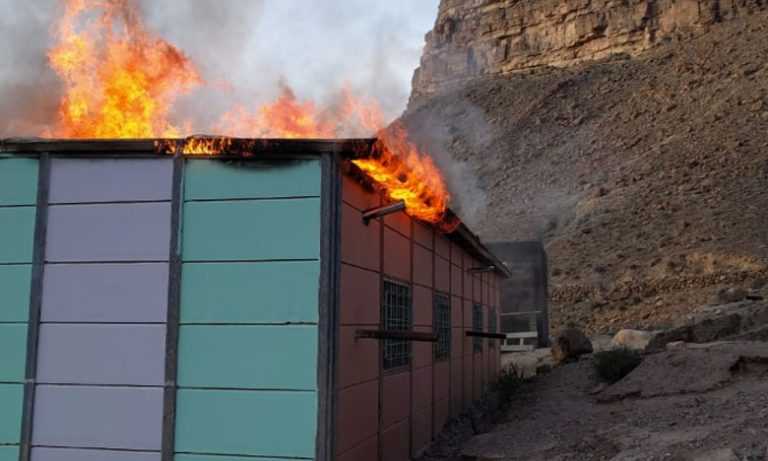 أرادوا تدفئة حجرة دراسية في تنغير فاشتعلت بها النيران