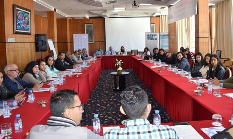 أساتذة جامعيون وجمعويوين يناقشون بالبيضاء السياسات العمومية في مجال التعليم