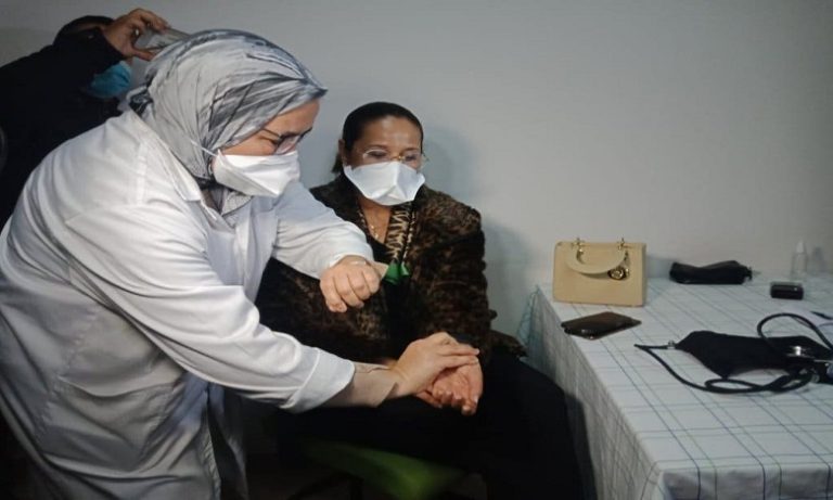 أسرة التربية والتعليم تنخرط بشكل كبير في حملة التلقيح المضاد لكوفيد 19 بمراكش