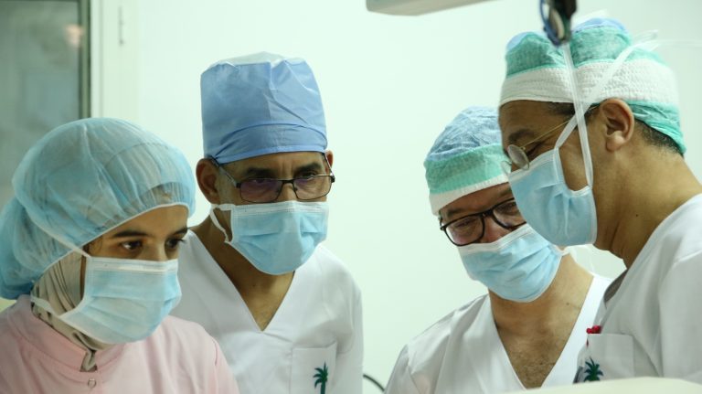 أطباء القلب في مراكش يتدربون على تقنية جراحة القلب بالمنظار