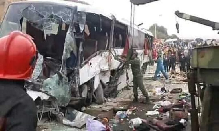 أكادير: مصرع شخصين وإصابة 26 في انقلاب حافلة لنقل عمال وحدة لتصبير السمك بأنزا