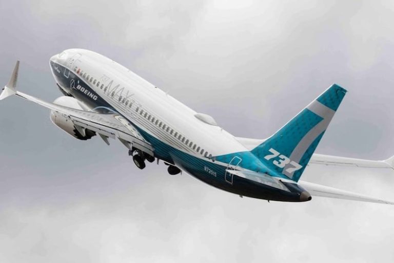 أمريكا تمنع تحليق طائرات "بوينغ 737 ماكس"