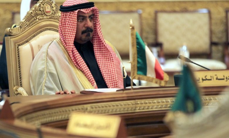 أمير الكويت يملأ "فراغ ولاية العهد" أمير الكويت يملأ "فراغ ولاية العهد"