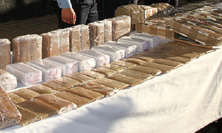 إجهاض محاولة لتهريب طنين و60 كيلو من مخدر الشيرا بفاس