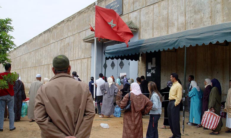 إدارة سجن عكاشة تنفي دخول المعتقل ربيع أبلق في إضراب عن الطعام