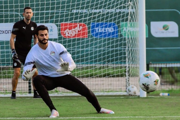 إصابة الشناوي تربك المنتخب المصري