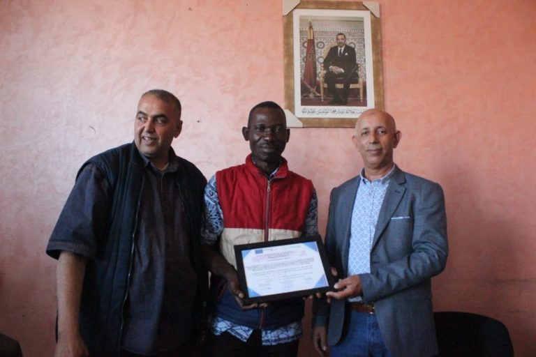 إصدار أول عقد ازدياد لطفلة إفريقية مزدادة في اشتوكة أيت باها