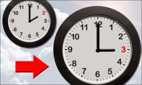 إضافة 60 دقيقة إلى التوقيت الحالي للمملكة يوم الأحد 19 يوليوز 2015