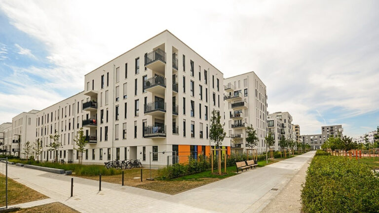 إطلاق منصة إلكترونية لطلب الاستفادة من الدعم المباشر للسكن