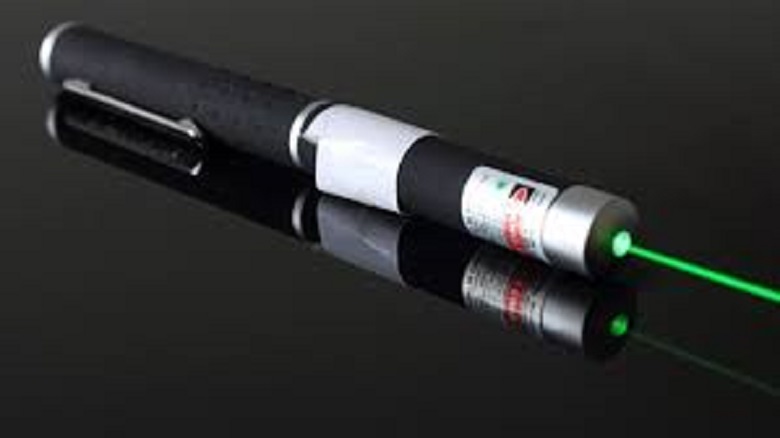 إعلان على "فيسبوك" يكشف حيازة وترويج معدات مهربة تمس الأمن والنظام العام