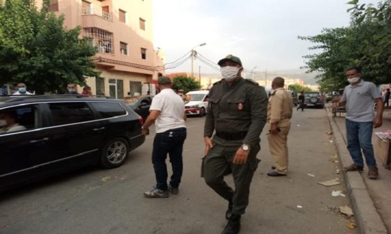 إغلاق وكالة بنكية ومنع متابعة مباريات كرة القدم في المقاهي ببني ملال