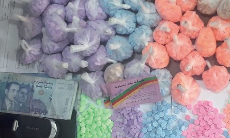 إفشال ترويج 10 آلاف حبة من الأقراص المهلوسة بالبيضاء