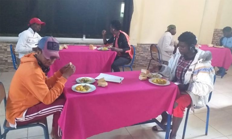 إيواء 19 إفريقيا يتحدرون من جنوب الصحراء في فضاء دارالشباب ببن سليمان