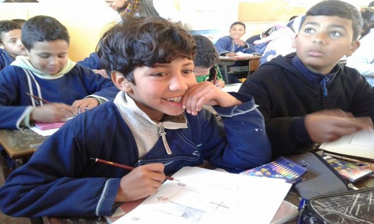 اختتام النسخة الرابعة من برنامج قافلة "تزيين مدرستي" بالداخلة