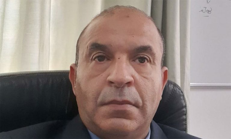 اعريوة : حزم جلالة الملك في التعاطي مع القضايا الحاسمة يجعل المغاربة ضمن أوائل المستفيدين من التلقيح ضد كورونا